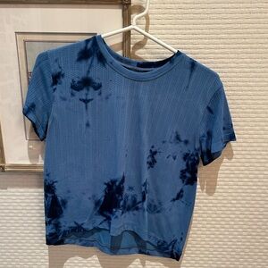 Lululemon Train to Be short sleeve, size 8 but fits 4-8